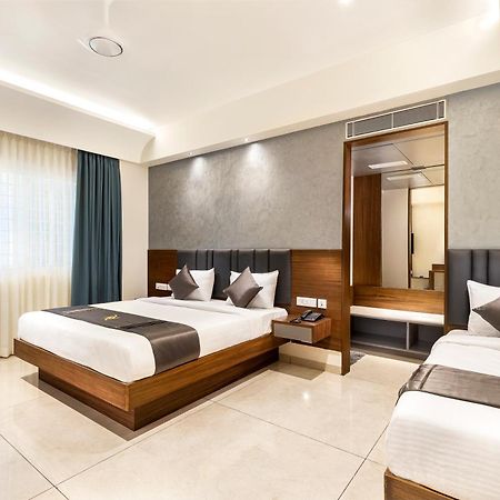 Narthaki Boutique Hotel Бангалор Экстерьер фото